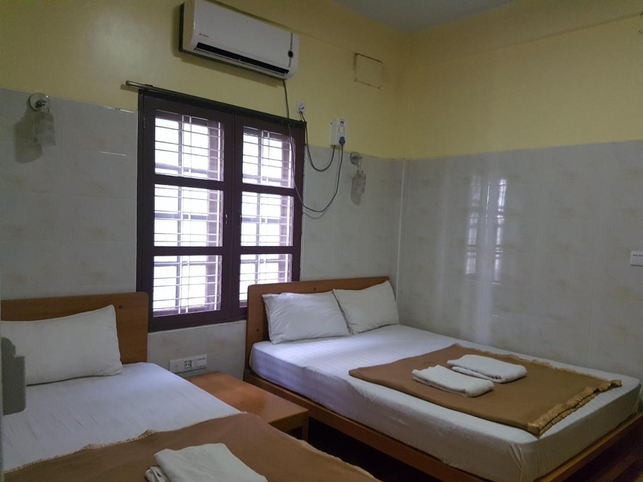 Shwe Eain Si Guest House - Burmese Only Myeik Exterior photo